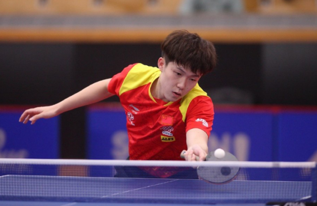 和电视机前 和电视机前