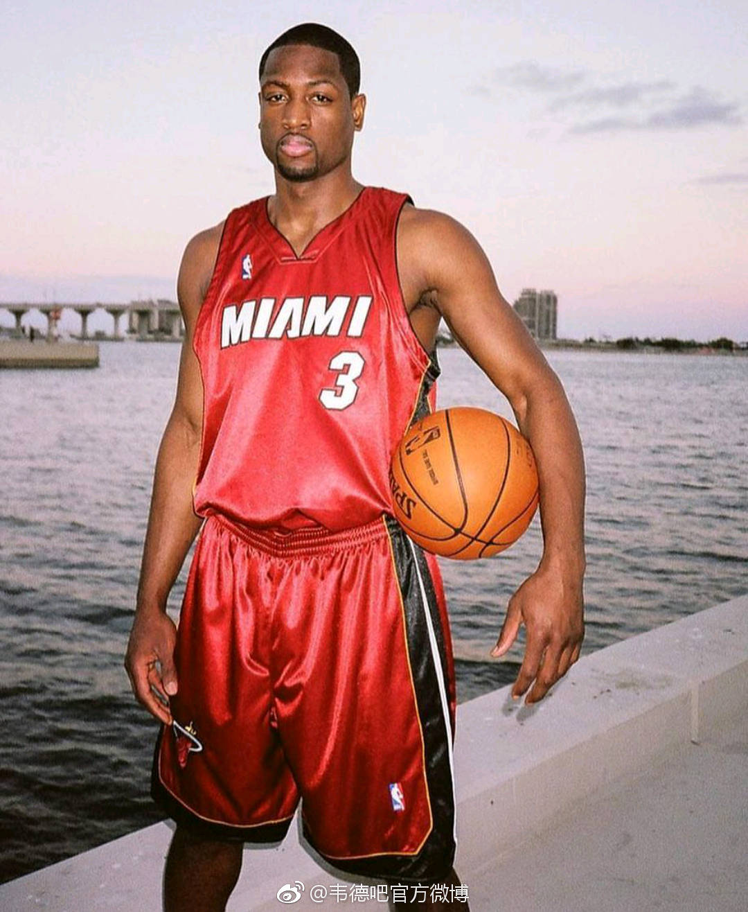 亚历山大 亚历山大